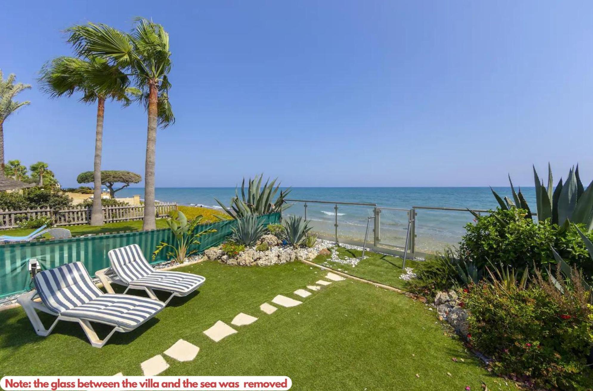 Beachfront Villa Carpe Diem Kiti Exterior photo
